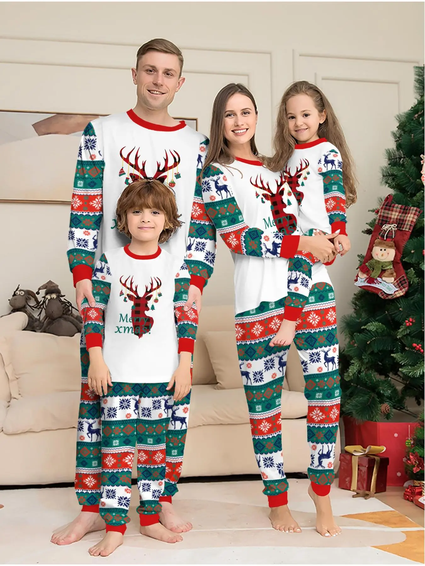 Family Christmas Pajamas Set for Family of 4, 2-Piece Outfit, Christmas Hat Letter Print Soft Knit Loungewear, Breathable Skin-Friendly Sleep Set, Ideal for Christmas Family Photos, Holiday Family Party Outfits, Festive Christmas Gift Family Loungewear