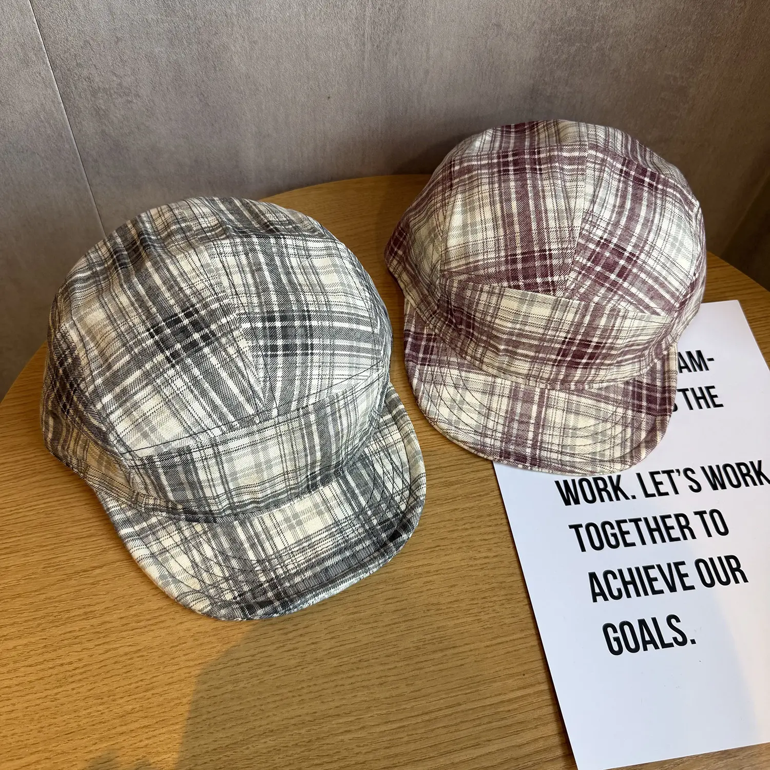 Unisex 5-Panel Plaid Short Brim Baseball Cap - Retro Look, Multiple Colors, Casual Wear, Checkered Design, Fashionable Outdoor Streetwear Headwear, Nice Gifts for Men Women, Five-Panel
