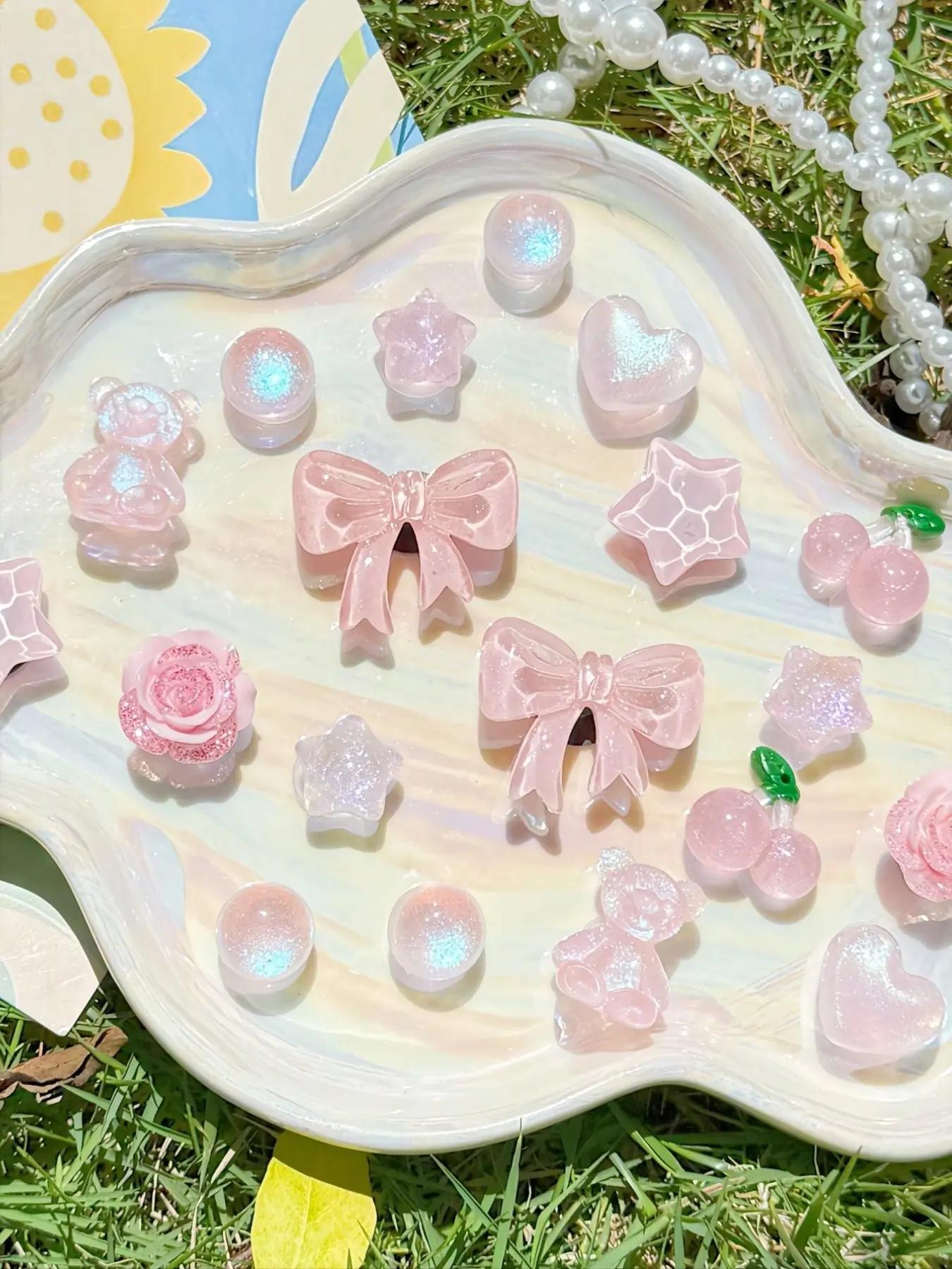 20pcs Resin Shoe Decorations, //blue, Heart/bear/bow Designs, Detachable Buckles, DIY Footwear Accessories for Sandals, Garden Shoes