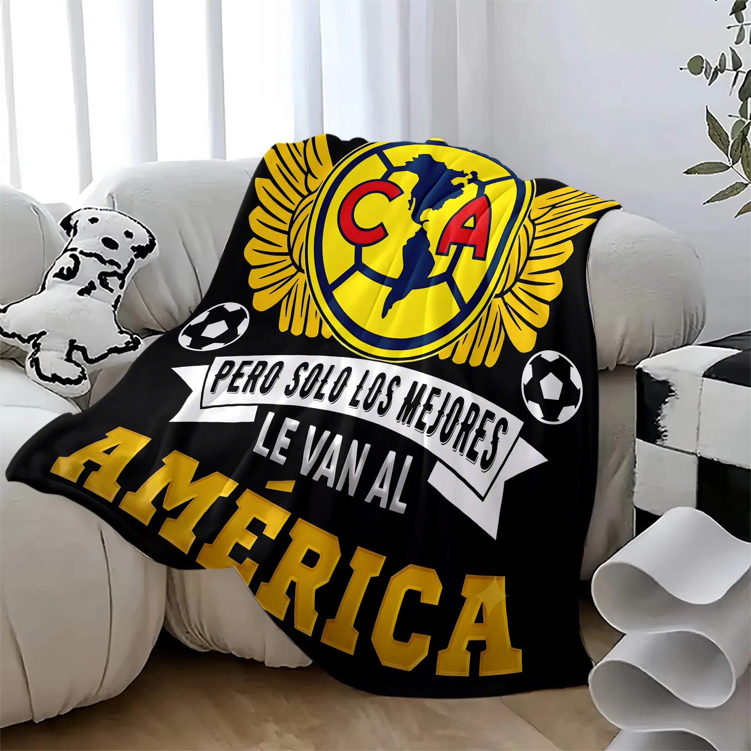 Mexican Soccer Club Throw Blanket, Crest Design, Perfect Sports Fan Gift, Cozy and Durable, Ideal for Home Decor