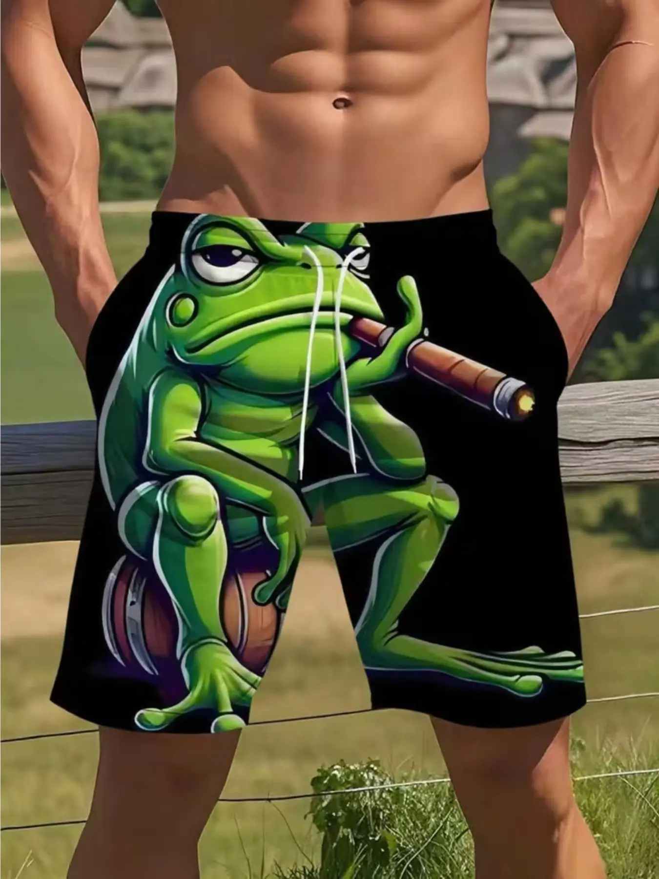Funny Frog Print Men's Beach Shorts, Base Fun Pattern Loose Five-Quarter Pants, Casual Vacation Gym Shorts, Sports Drawstring Shorts