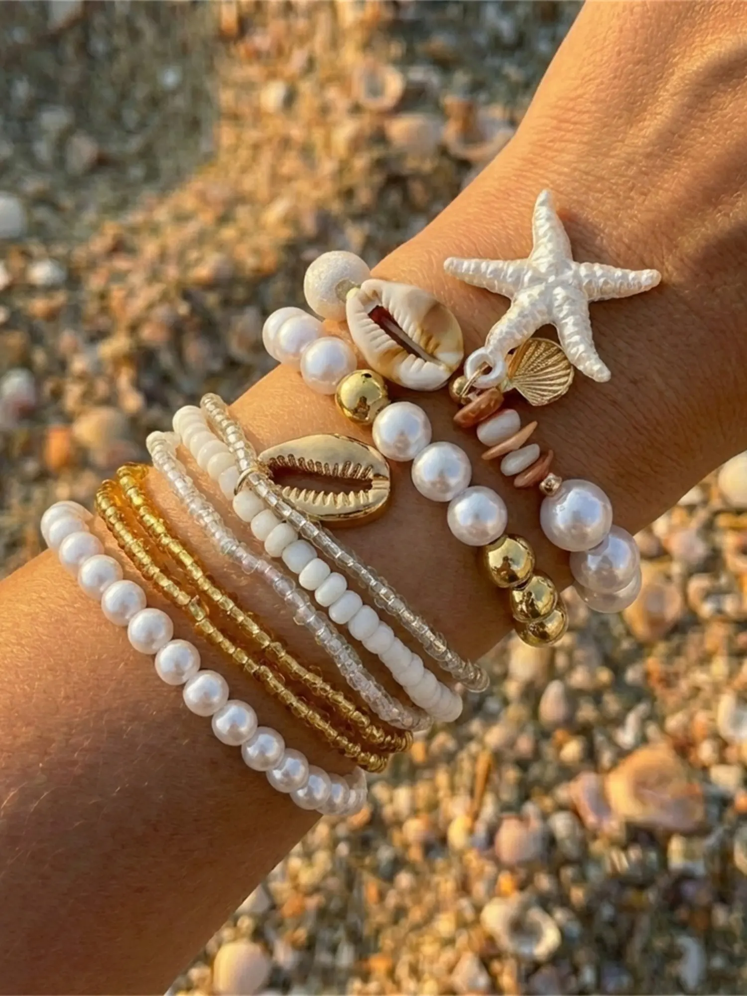 Cream Pearl Multi-Layer Bracelet 6Pcs Natural Cowrie Shell 3D Starfish Charms Boho Elastic Strand Bracelets Beach Jewelry For Teen Girls Faux Pearl Jewelry
