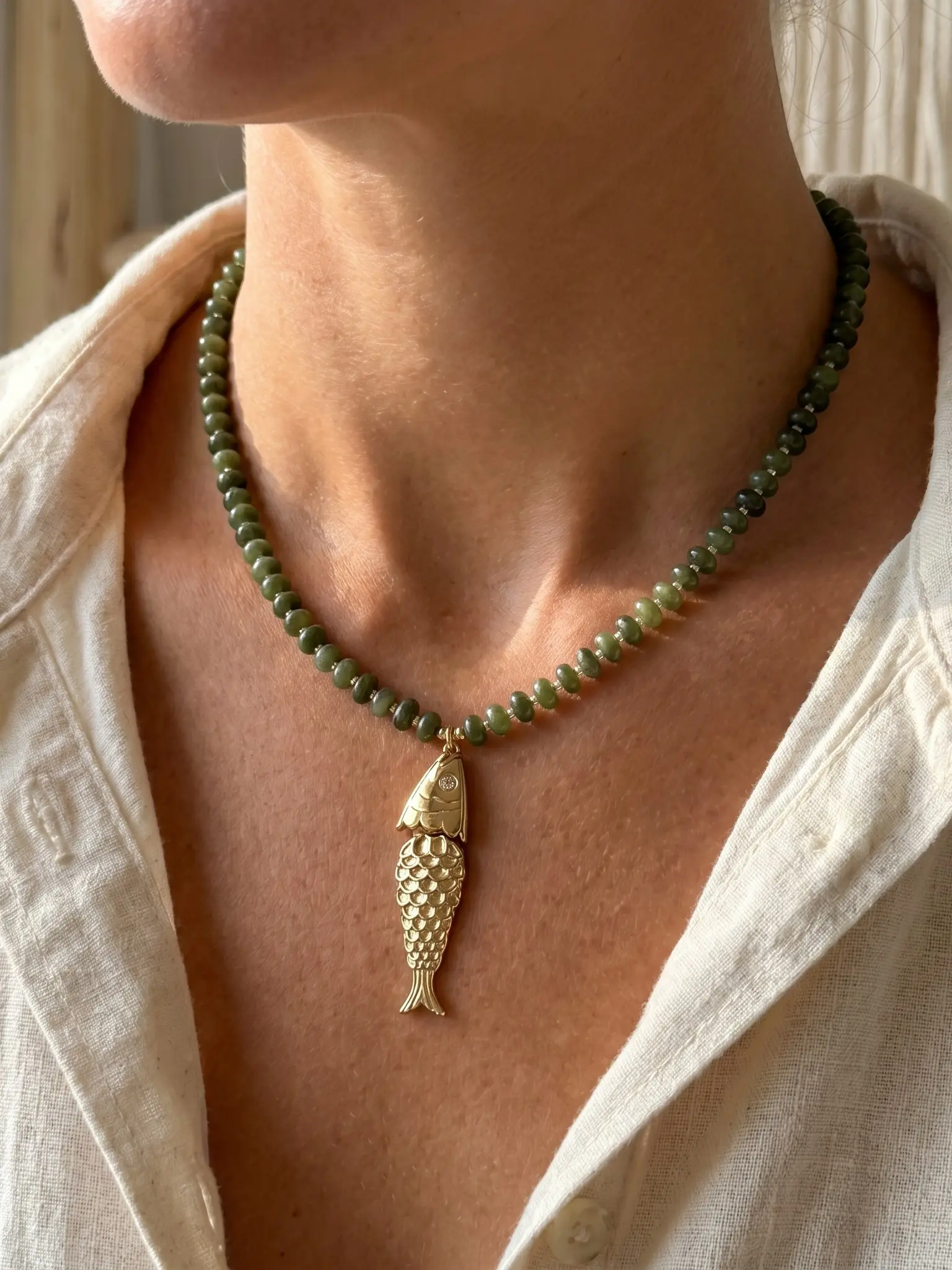 Bohemian Natural Stone Round Bead Fish Pendant Necklace, Perfect for Beach & Daily Wear, Ideal Travel Accessory
