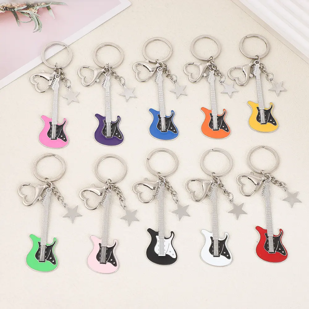 Enamel Electric Guitar Keychain 10.7cm Full Length 7.2cm Guitar Charm, Heart Lobster Clasp Star Pendant 10 Vibrant Color Options Music Themed Key Ring Backpack Ornament Gift for Guitar Lovers Musicians