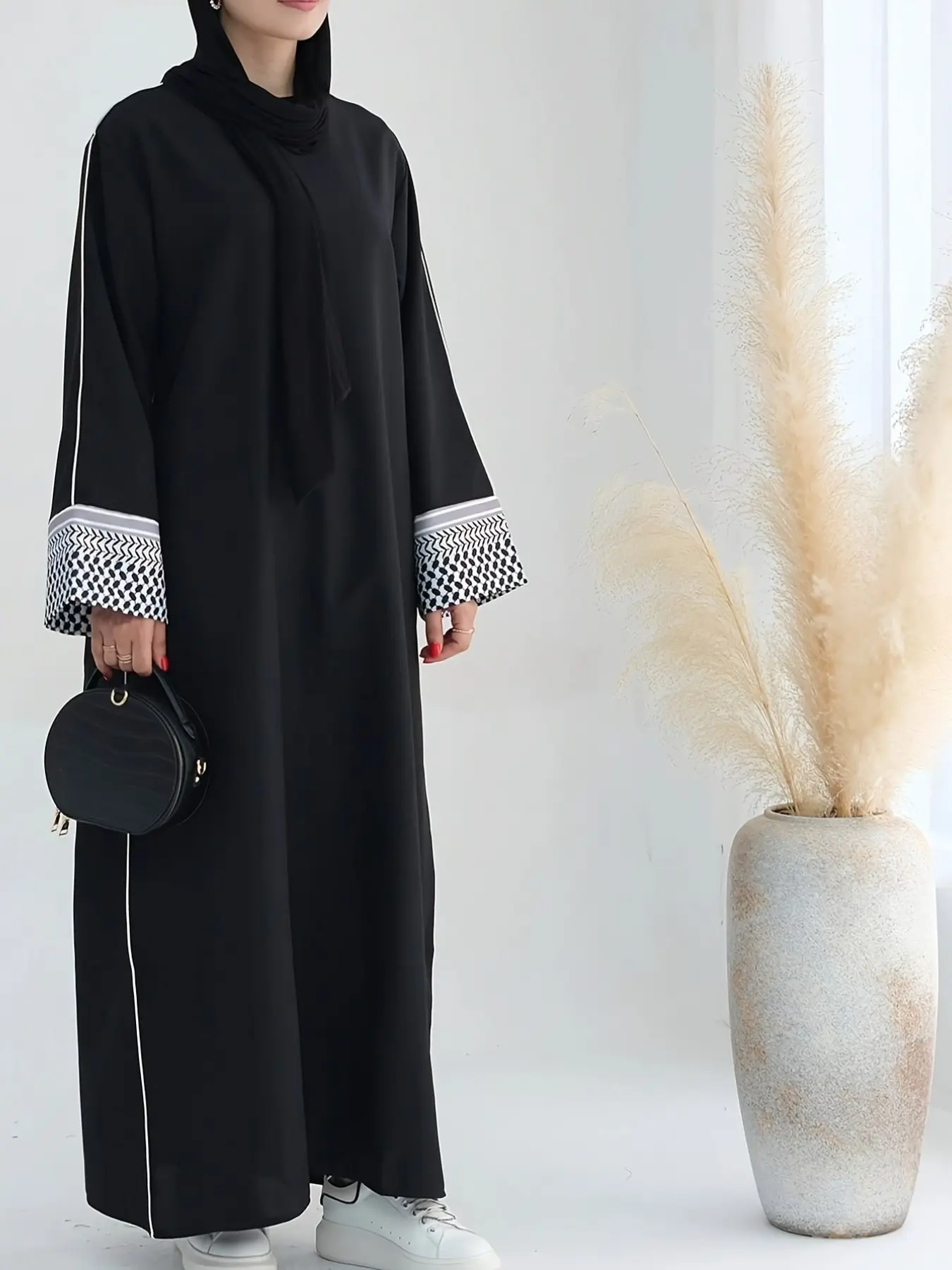 Ladies Classic Muslim Abaya, Palestinian Pattern Cuffs, Long Flared Sleeve, Loose Fit, Breathable Material, All Seasons, Abayas For Eid