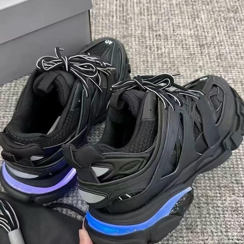 2026 5 types of glowing LEDs.Unisex Sneakers for Men Women Casual Breathable Sports Shoes Chunky Trainers Non Slip Wear Resistant Cushioning Shock Absorption Design Multi Element Travel Outdoor Party Evening Wear Birthday Gift