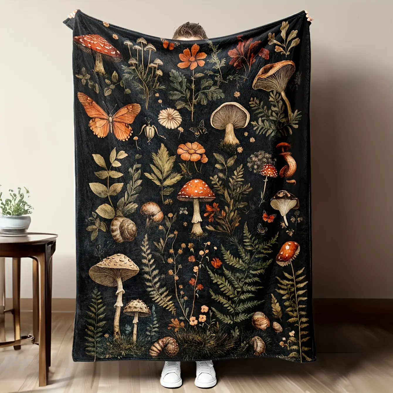 1pc Flannel Blanket Featuring a Mushroom Plant Guide, Soft And Warm Cozy Throw for Sofa Beds And Offices, Small Cover Blanket, Nap Blanket, Halloween And Christmas Gift
