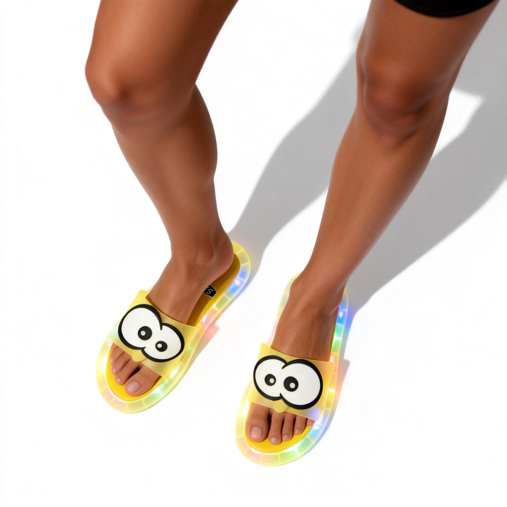 Women's light-up slippers LED Light Up Slippers for Adults with Heel Activated Auto Flashing Color Changing Glowing House Shoes Fun Gift for Men Women Couples Party Wear Cute Cartoon Slippers Women's LY299 Women's light-up slippers LED Light Up Slippers for Adults with Heel Activated Auto Flashing Color Changing Glowing House Shoes Fun Gift for Men Women Couples Party Wear Cute Cartoon Slippers Women's LY299