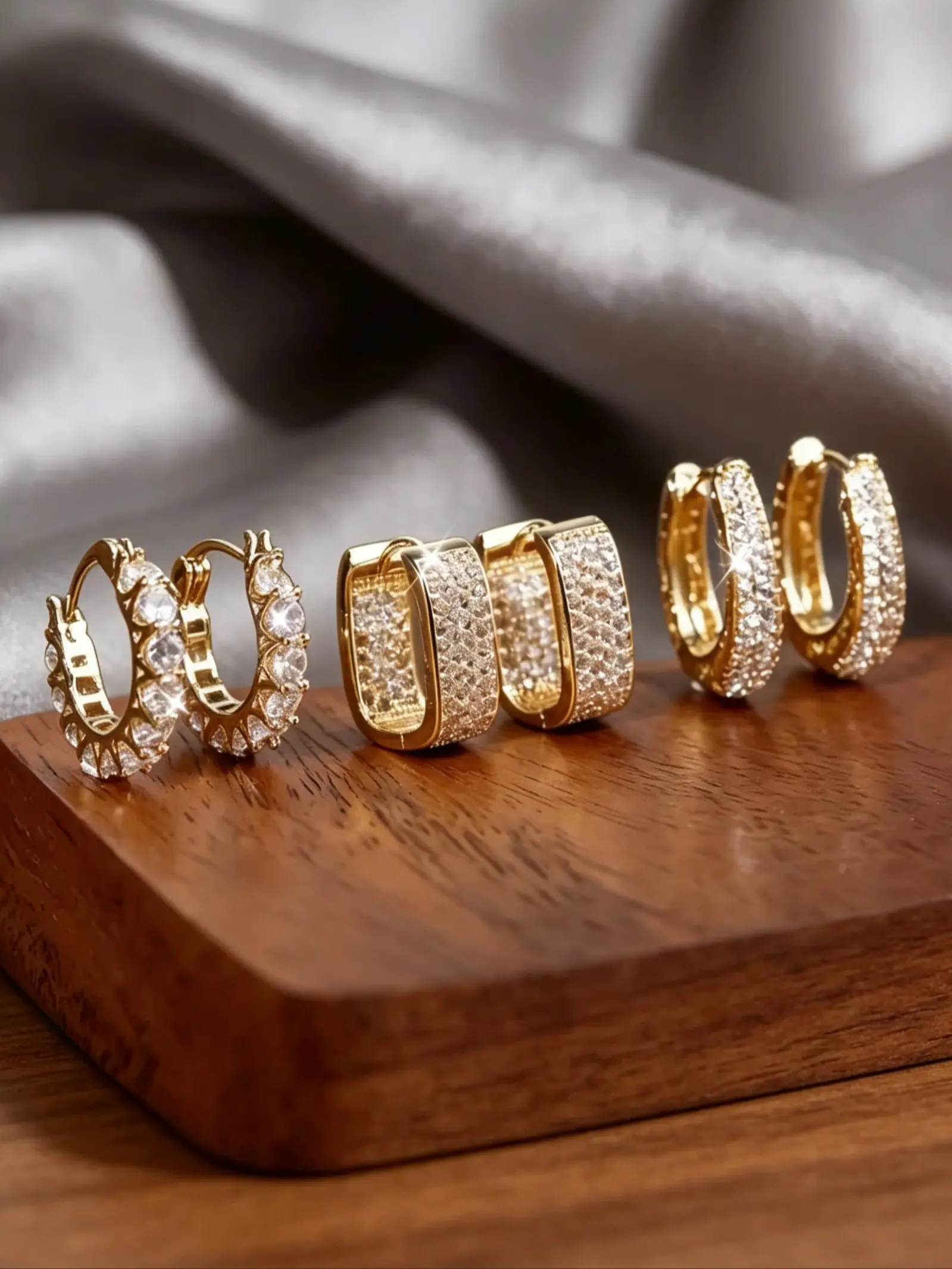 Elegant 3 Pairs 14k Gold Plated Multi-Layer Round Rings Women's Statement Earrings Set, Geometric Design with Circular Clip-On Studs, Model Cdnad0002