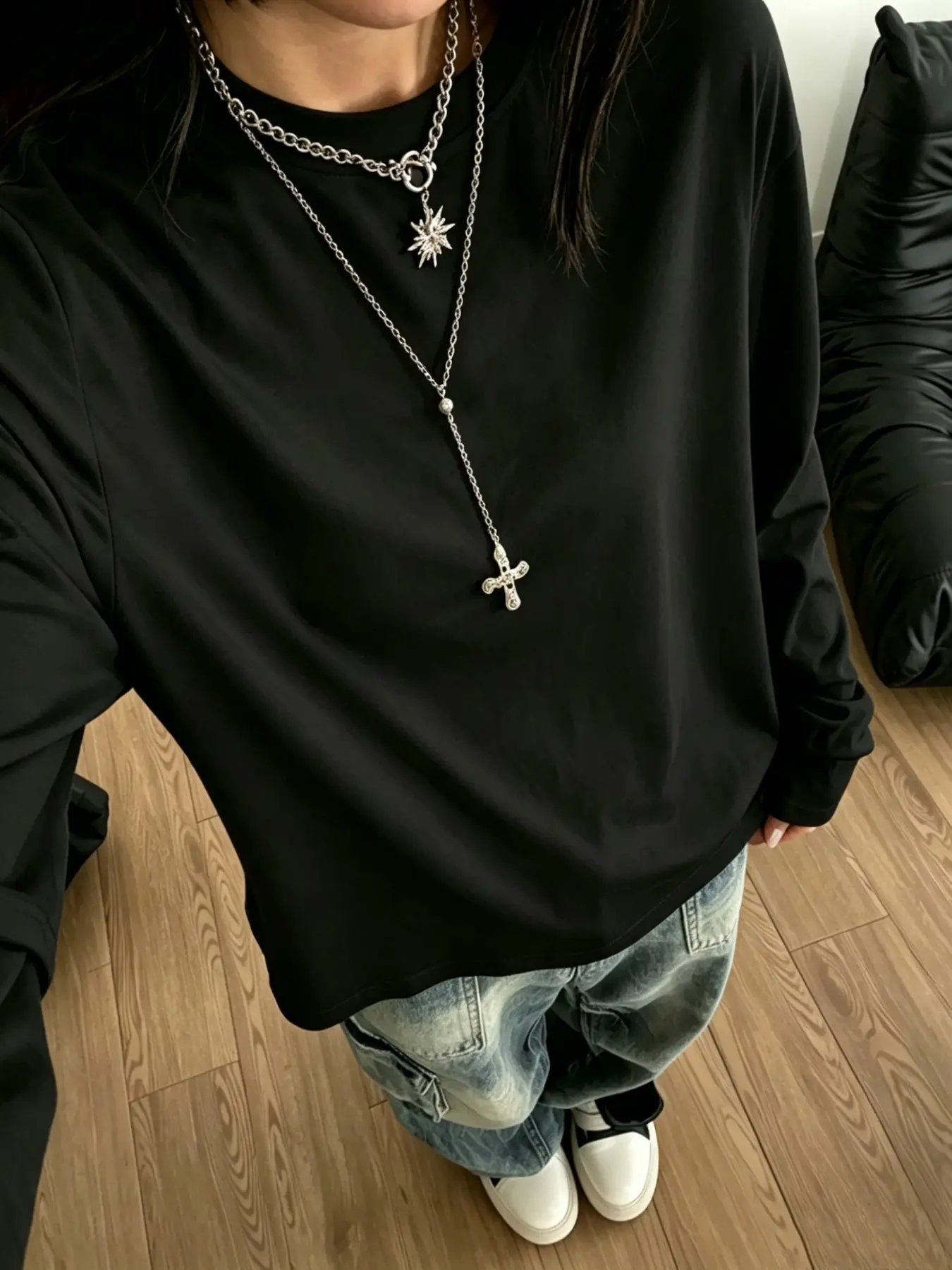 Unisex Crew Neck Long Sleeve T-Shirt, Oversized Loose Solid animal print Layering Tee, Y2K Grunge Plain Top, Soft Breathable Casual Blouse, Streetwear Campus Skate Daily Wear, Viral TikTok Essential Shirts for Men Women Teenagers, Black White Undershirt