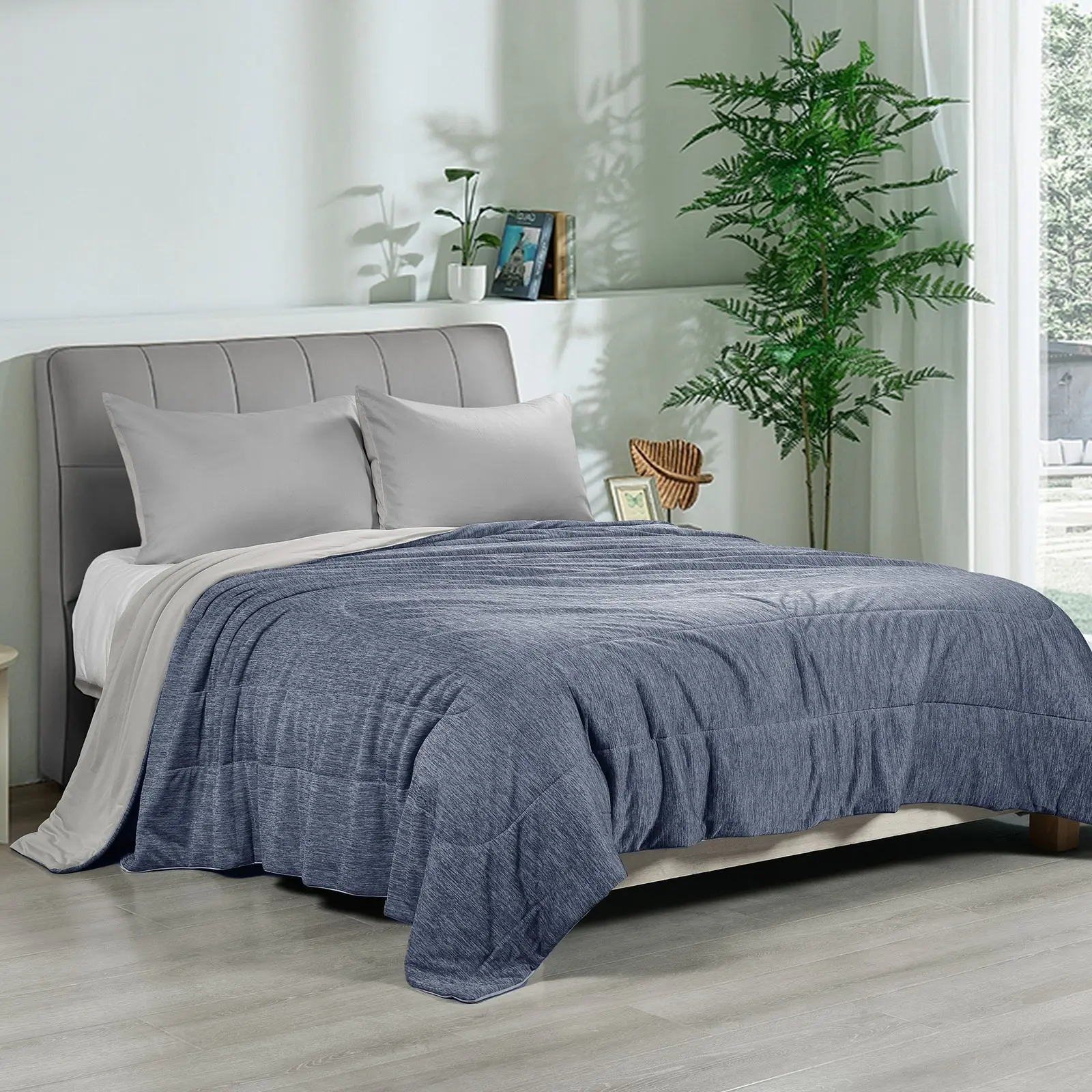 Cozy Soft Comforter , Cooling Touch Bedding Blanket for Hot Sleepers and Night Sweats, Two-Sided Quilt for Summer Cool & Winter Warmth, Breathable Lightweight Silk Smooth