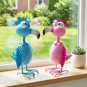 Iron Animal Sculpture Outdoor Garden Decor, Realistic Flamingo Metal Art Piece, Three-Dimensional Animal Statue for Courtyard Decoration