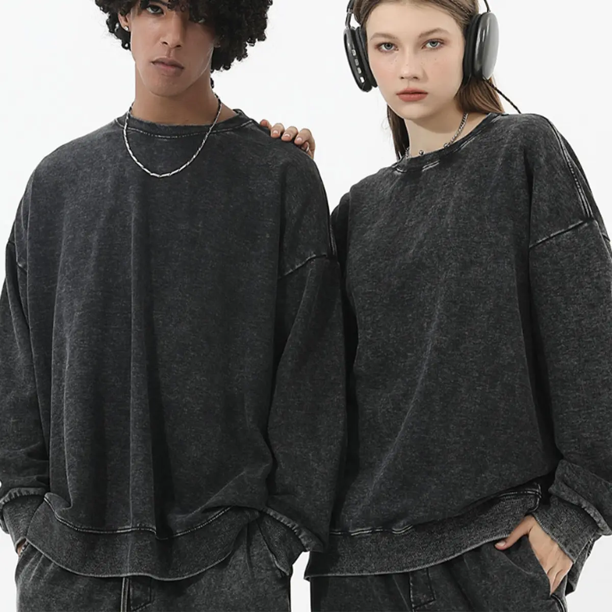 Vintage Washed Cotton Crew Neck Sweatshirt For Men Six Available Colors Relaxed Drop Shoulder Cut Long Sleeve Pullover Wrinkle Resistant Skin Friendly Material Minimal Plain Design Suitable For Commuting Shopping