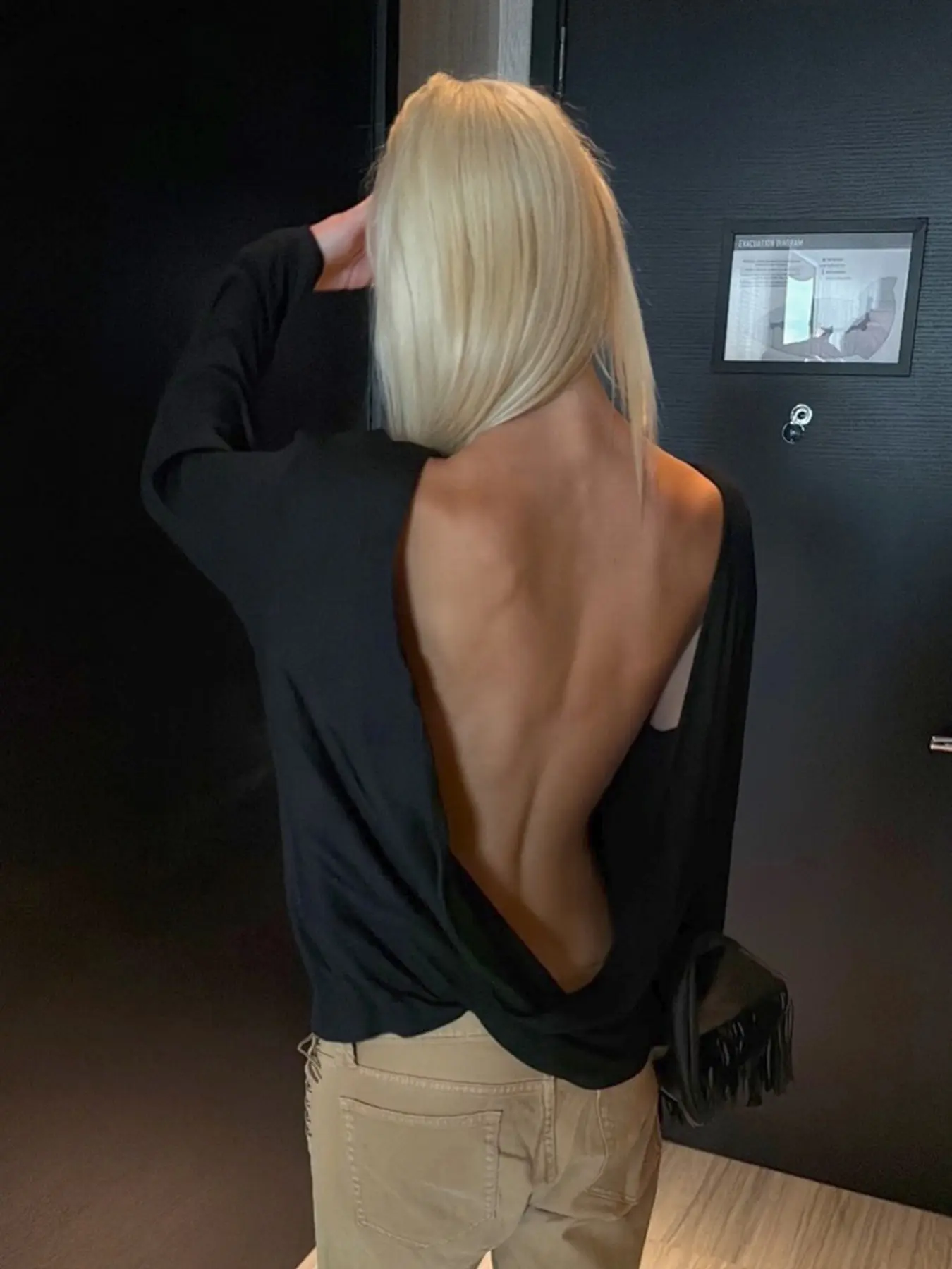 Sexy Backless T-Shirt for Women, Bold Design, Perfect for Parties & Events, Comfortable Fit, Ideal Gift for Her, Trendy Fashion Top