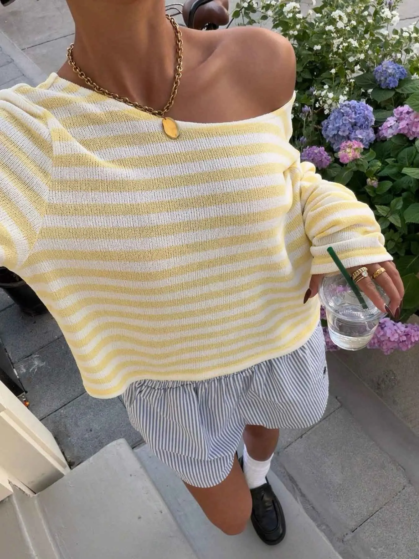 Women Yellow White Striped Off‑Shoulder Knit Top, Loose Slouchy Long Sleeve Cropped Sweater, Casual Coastal Aesthetic Blouse for Vacation Daily Street Outfits One‑Shoulder Striped Knit Cropped Top for Women, Yellow‑White Stripe Loose Fit Long Sleeve Sweat