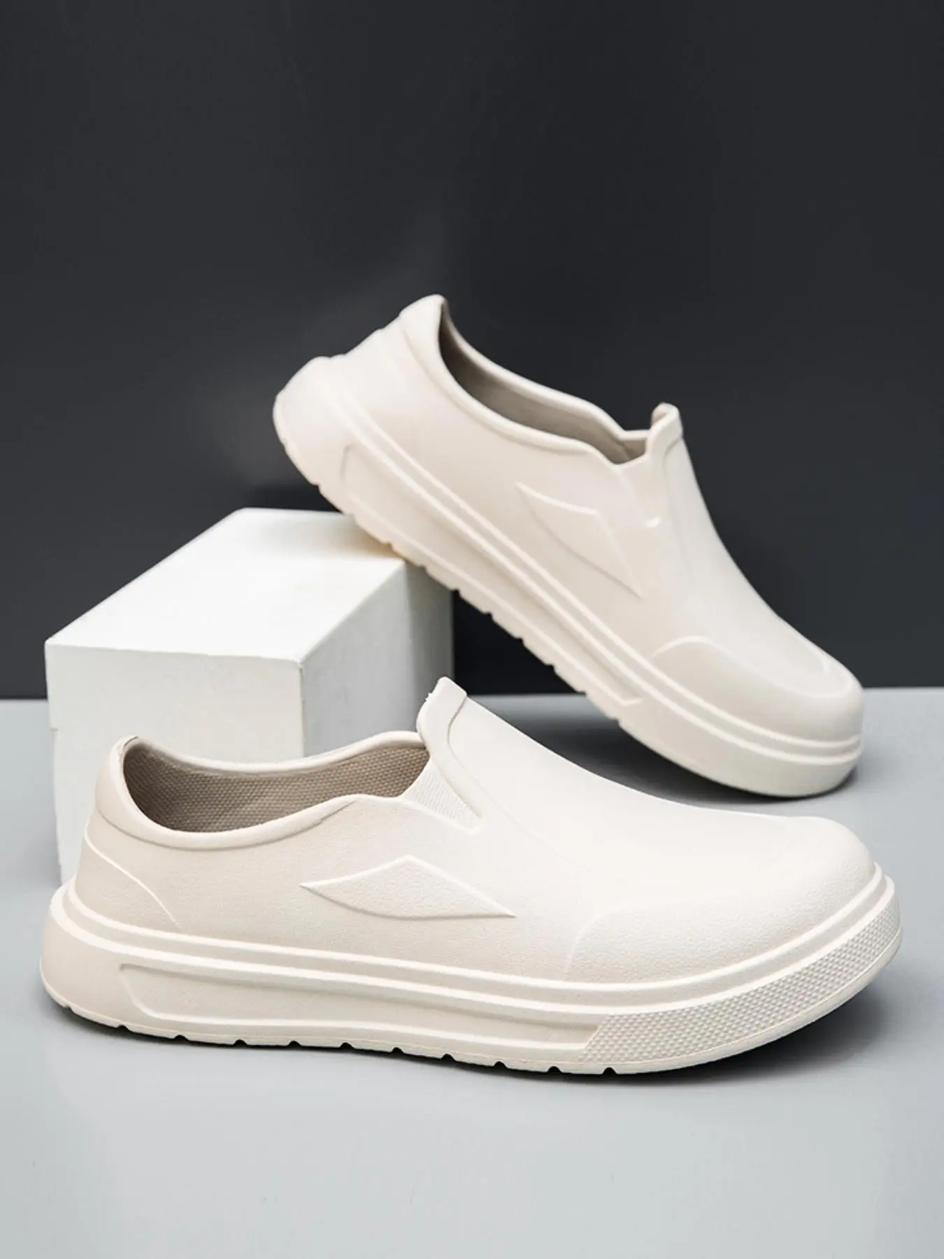 Men EVA Slip On Boat Shoes, Lightweight Waterproof Non Slip Loafers, Quick Dry Casual Walking Sports Shoes, Beach Footwear for Beach Fishing Daily Wear