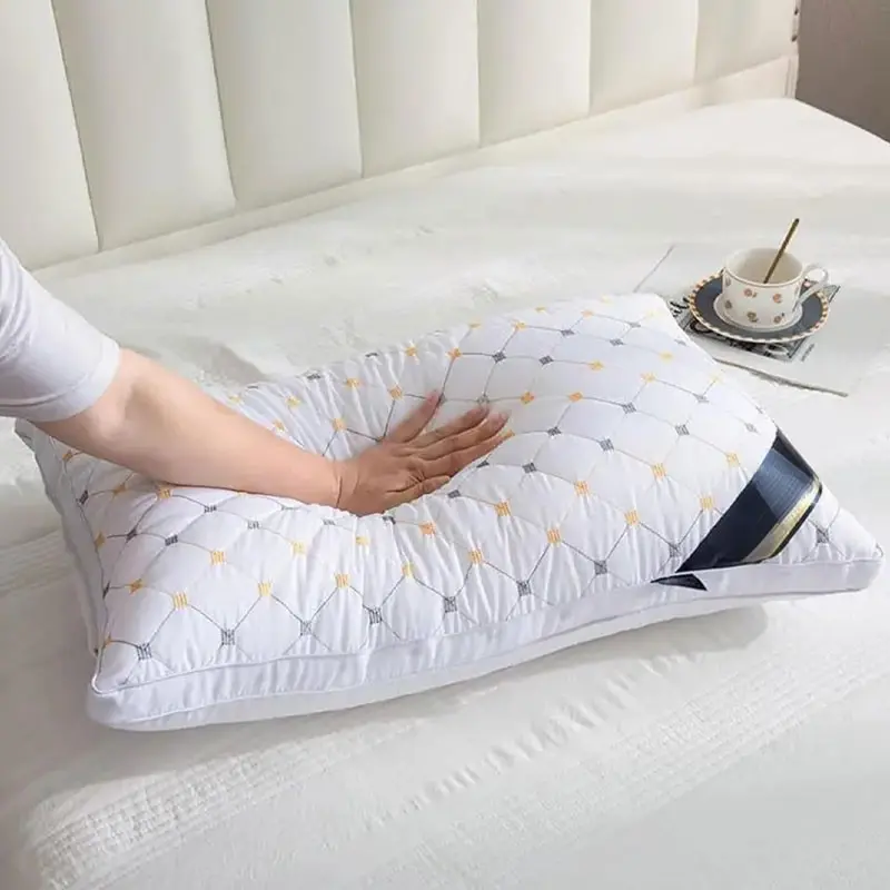 Hotel-grade soft and supportive cotton pillow core. Soft fabric, suitable for back, side-lying and supine sleeping positions, enhancing sleep comfort and quality. Designed specifically for cervical spine protection and sleep assistance.