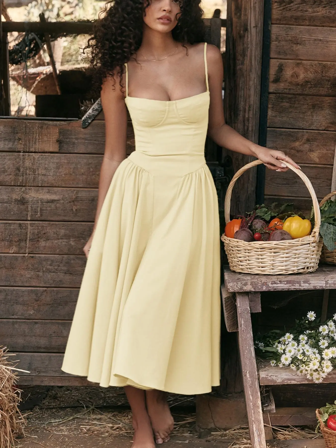 Fashionable Women's French Elegant Vintage Style Summer Multicolor Spaghetti Strap Sleeveless Strappy Dress, Fit Casual Wear, Chic Retro for Daily Wear, Perfect for Any Occasion