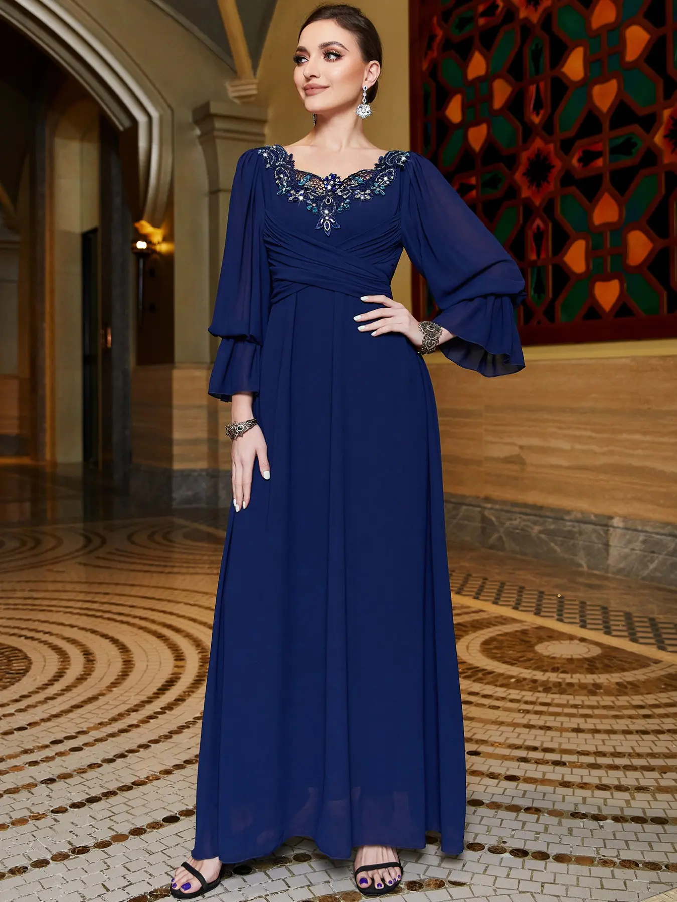 Elegant Statement Deep Blue Evening Robe, Long Sleeve Square Neck Rhinestone Dress, Women's Waist-Cross Design, Middle Eastern Dubai High-End Abaya