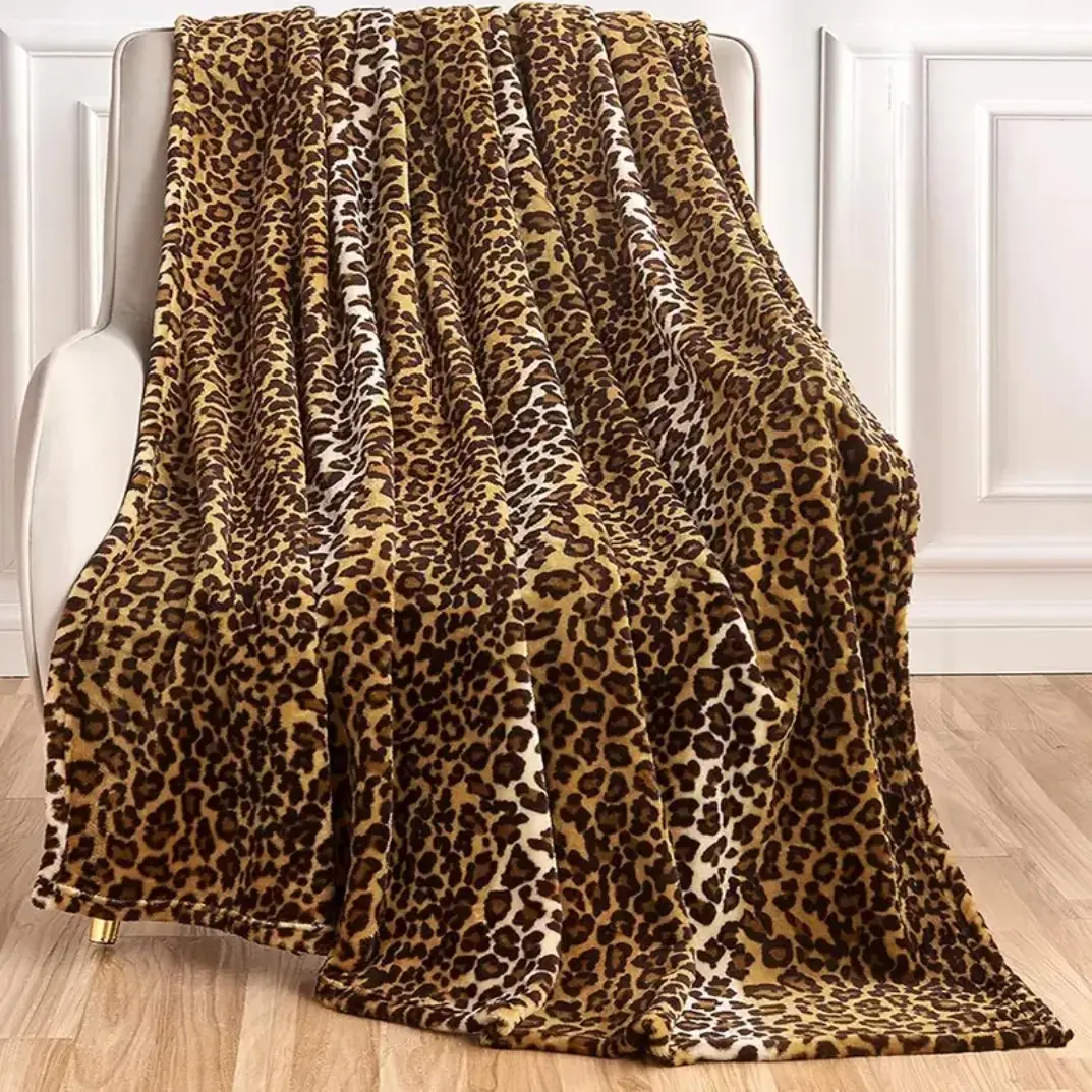 Leopard Print Flannel Polar-Lined Blanket Lightweight Cheetah Print Sofa Blanket Bed Blanket Super Soft Comfortable Warm Flannel Throw Blanket Plush Fleece Blanket for Adults Kids Home Decor Gift