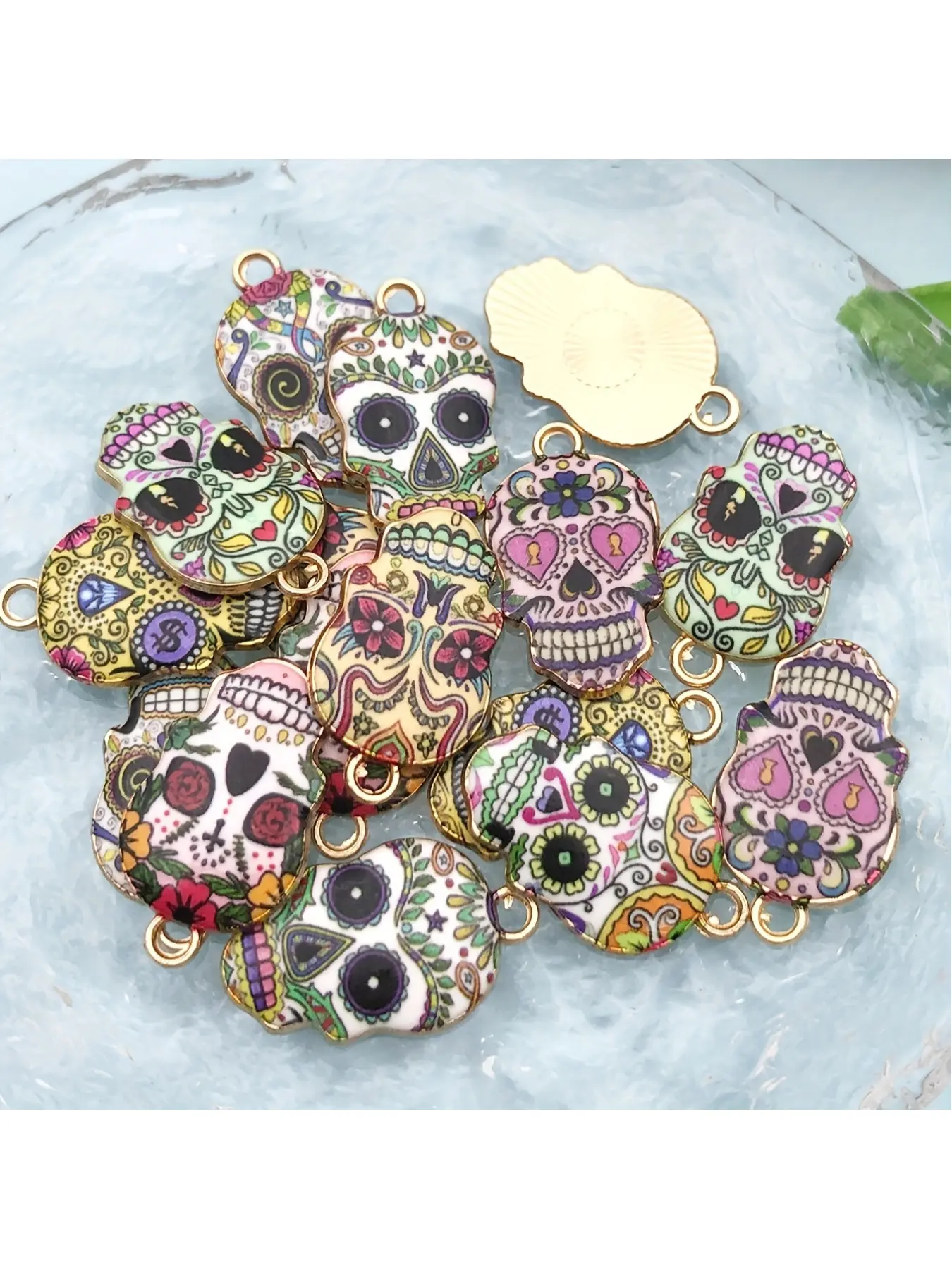 10pcs Mixed Color Halloween Skull Pendants for DIY Necklace Bracelet Earrings Jewelry Making Craft Supplies