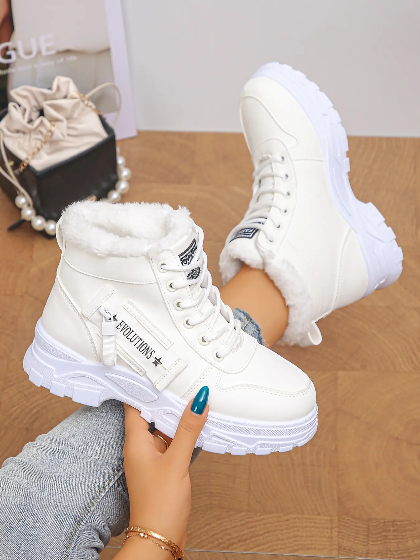Women's Winter Faux Fur Snow Boots, Pocket Design Lace-Up High Top Short Boots, Thick Sole Anti-Slip Warm Cotton Shoes, Furry Boots