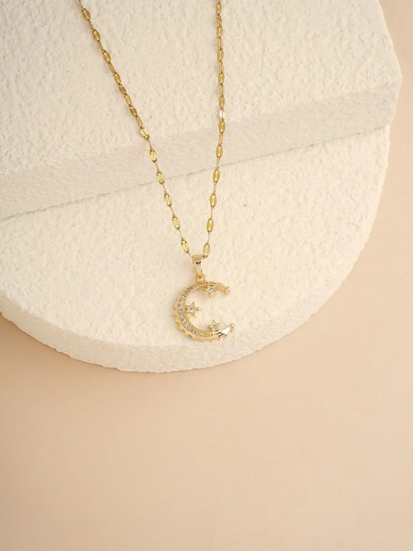 Women's 18K Gold Plated Crescent Moon Star Necklace, Dainty Cubic Zirconia Moon Pendant Necklace with 3 Stars, Fashion Celestial Jewelry Gift for Women Girls