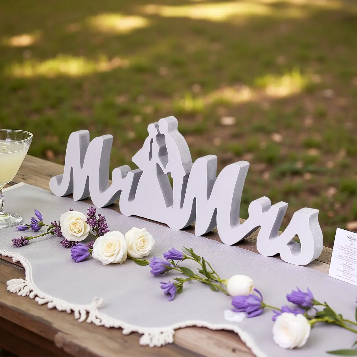 An elegant PVC "Mr & Mrs" wedding sign for tabletop decoration. Featuring stylish letters, it is perfect for parties, dinners, or home wall display. Ideal for wedding celebrations, table decor, and as a photography prop.