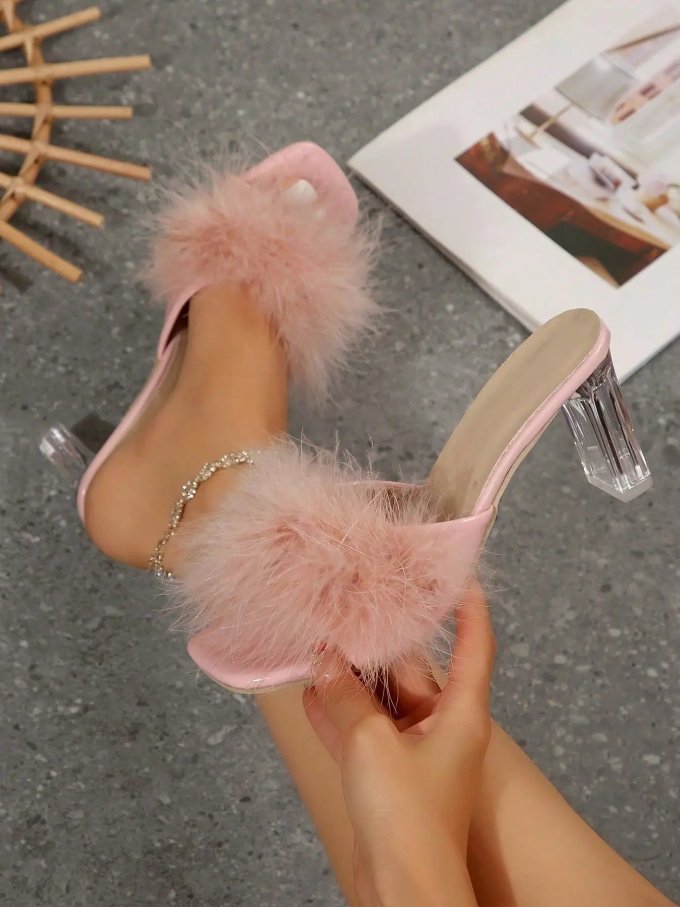 Summer New Stiletto Heel Shoes, Sexy Transparent Crystal Fuzzy Slippers, Open-Toe Sandals, Perfect for Dates, Beach, and Parties