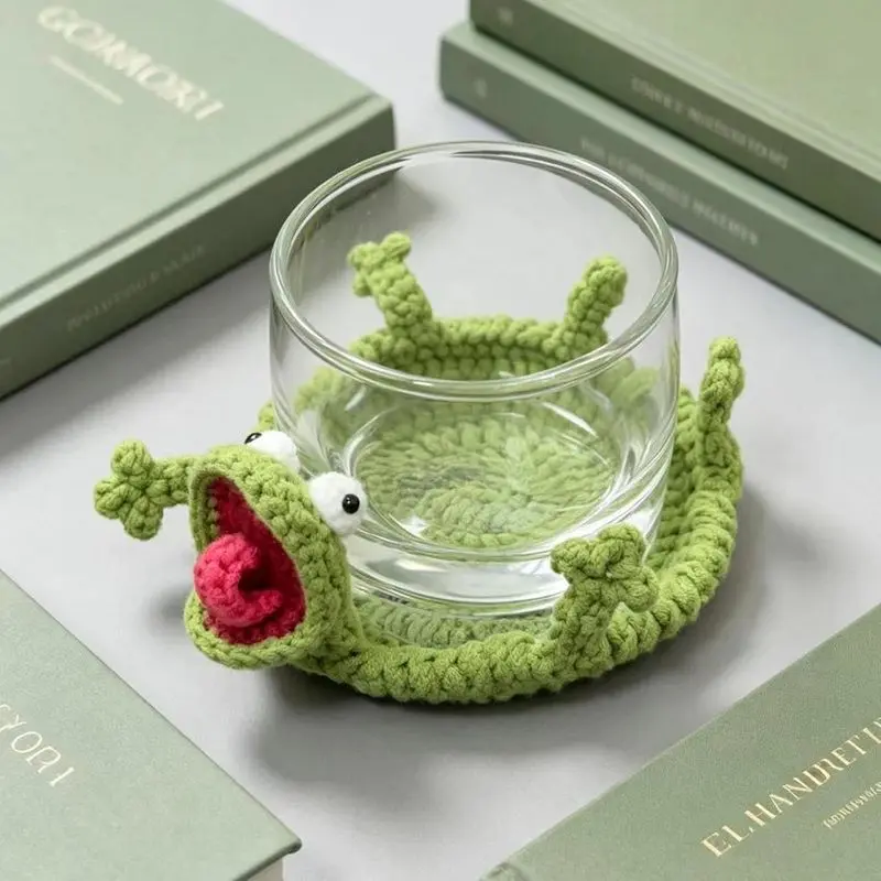 Handmade 3D Crochet Lizard Coaster, Soft Linen Heat-Resistant Table Mat. This Practical Woven Coaster Can Block Hot Cup Marks, Providing Practical Desktop Protection And Charming Decoration For Dining Tables, Desks, And All Household Tabletops.