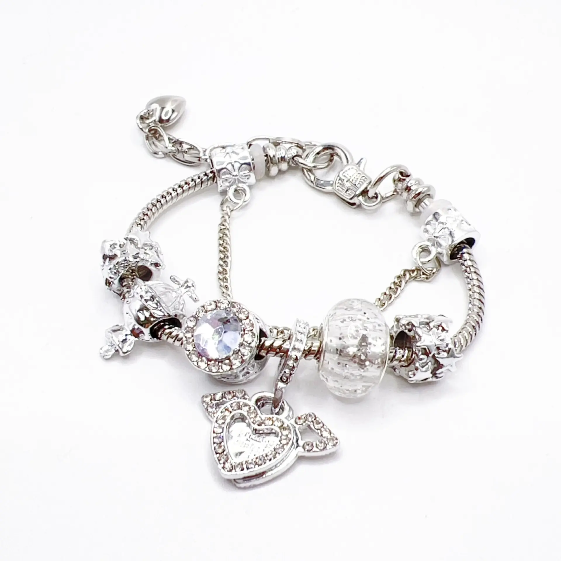 Silver Angel Wings Bracelet: Light Luxury, Fashionable, Simple, Elegant, Handmade-gift bracelet, personalized bracelet, casual bracelet, women's jewelry, fashion jewelry, wrist jewelry, bracelet set, delicate bracelet, classic bracelet, modern bracelet