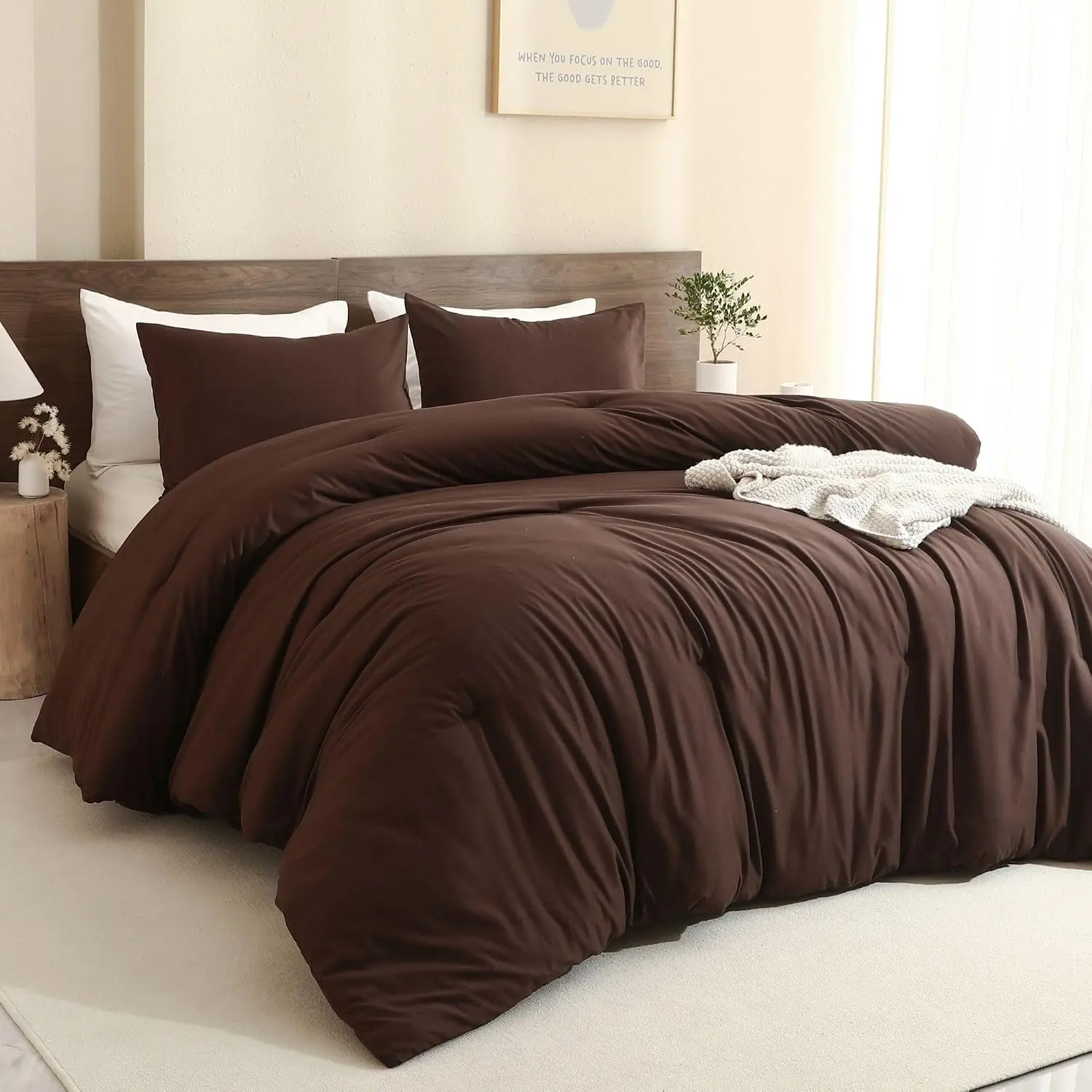Earthy Brown Queen Size Comforter, Neutral 3 Pieces Lightweight Solid Bedding Set, All Seasons Soft Fluffy Queen Comforter Set (90x90In Comforter & 2 Pillowcases)