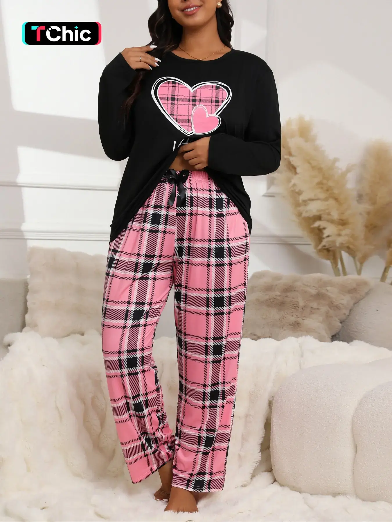 Plus Size Two-piece Long Sleeve Heart and Plaid Print Tee & Bow Decor Pants Pyjamas Set, Casual Comfy Round Neck Top & Trousers Pj Set, Women's Sleepwear & for Spring & Fall, Casual Comfy Pajama