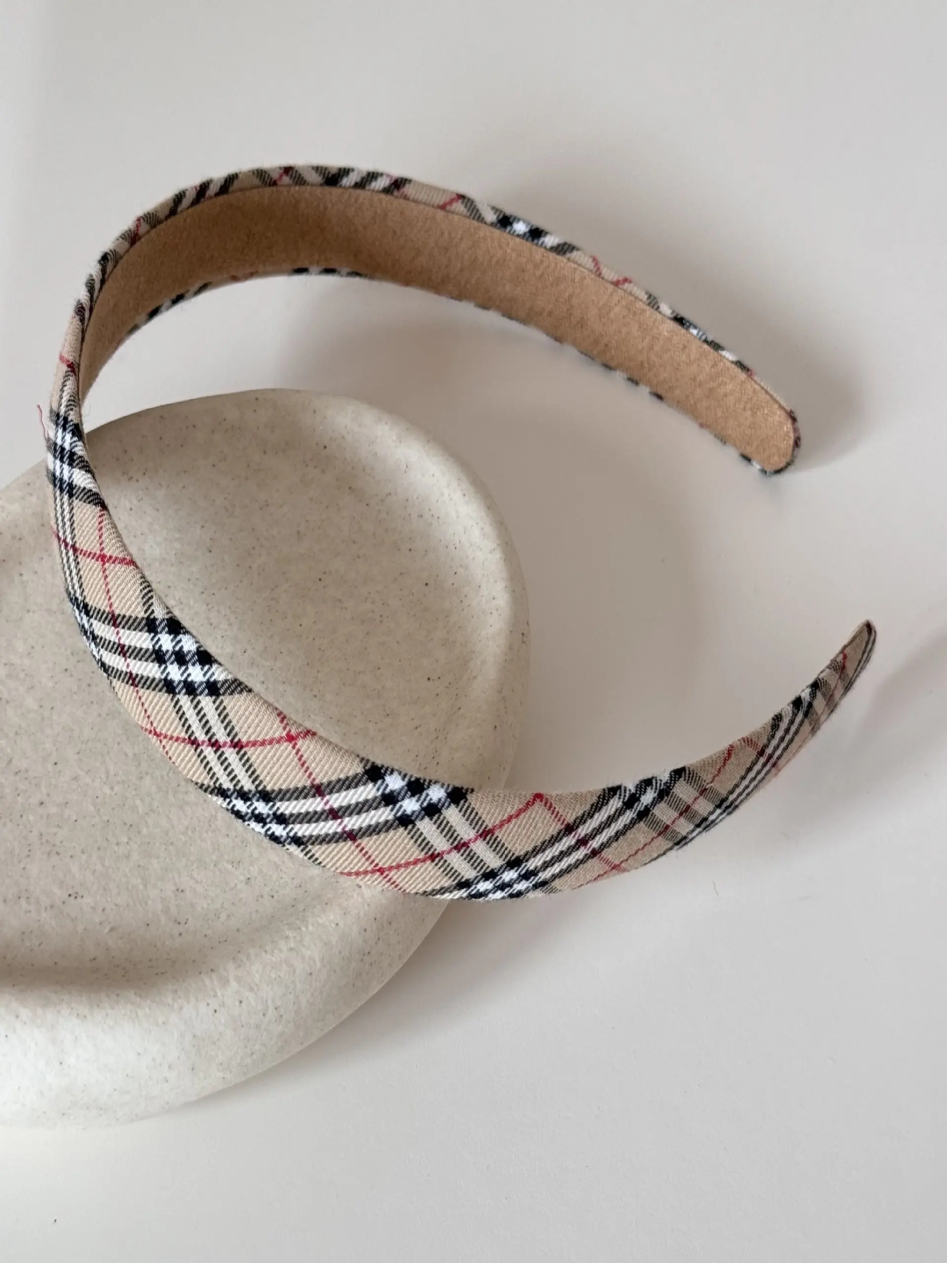 Vintage British Plaid Hairband for Women, Casual All-Season Headband, Non-Slip Fabric Hair Accessory, Everyday Fashion Hair Decor