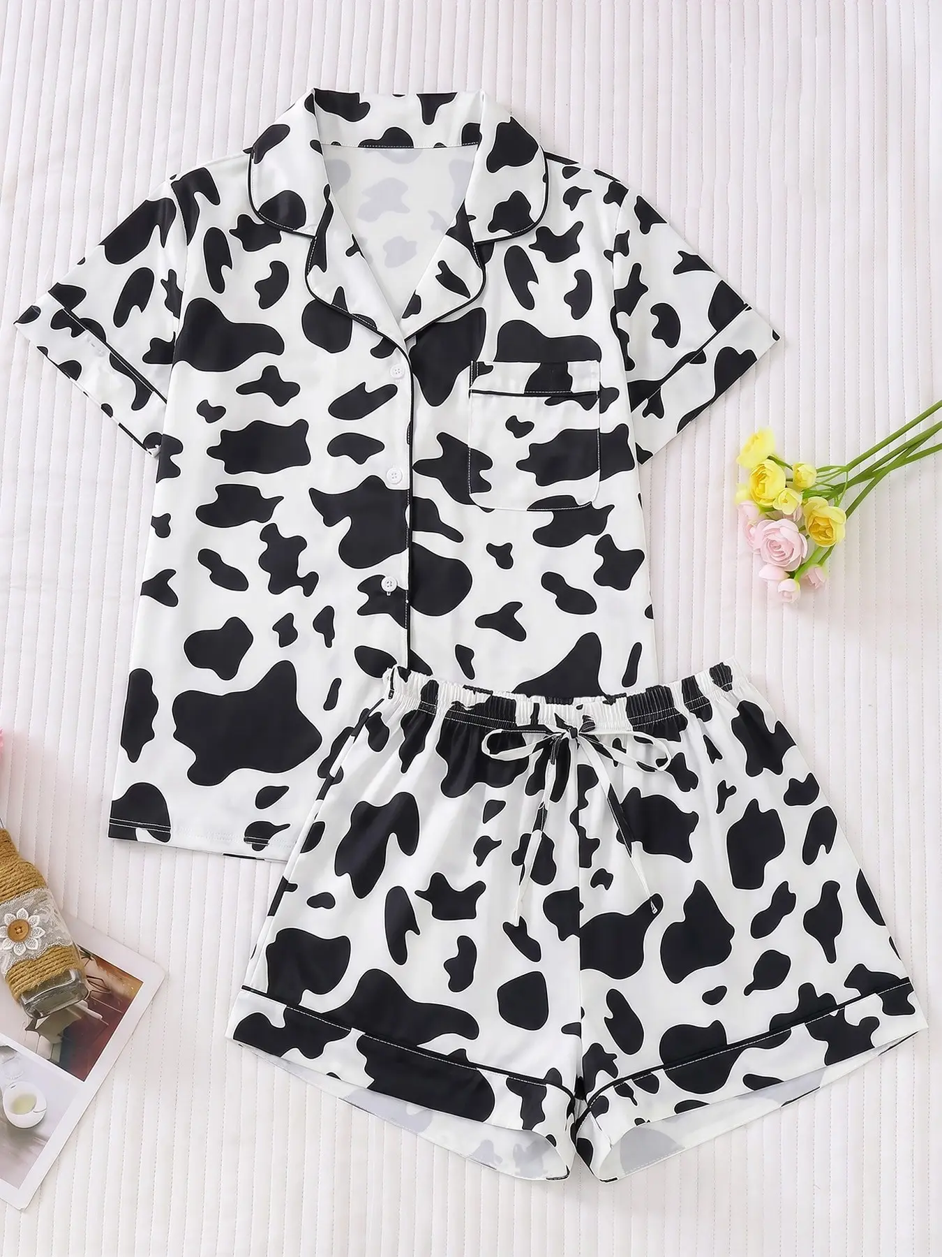 Women's Fall Winter Pajama Set, Short Sleeve Cow Print, Soft Fabric, Elastic Waist, Casual Fitted, Comfortable Home Wear, Party Sleepwear, Loungewear