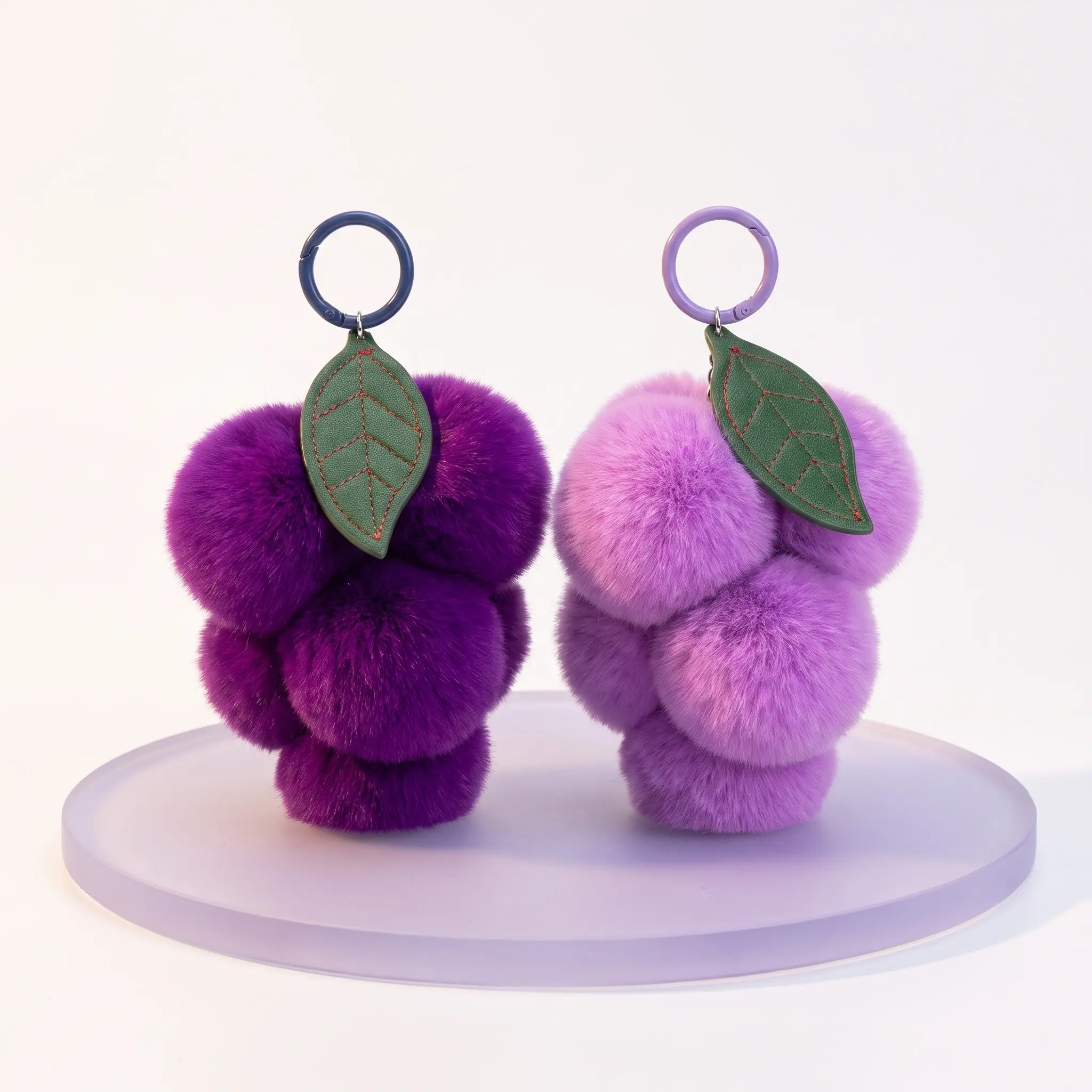 Women's Palm-Size Purple Faux Fur Grape Cluster Bag Charm, Soft Fuzzy Plush Pendant, Cute Car Keychain Accessory, Fall 2024 Sweet Fruit Style Decor Gift