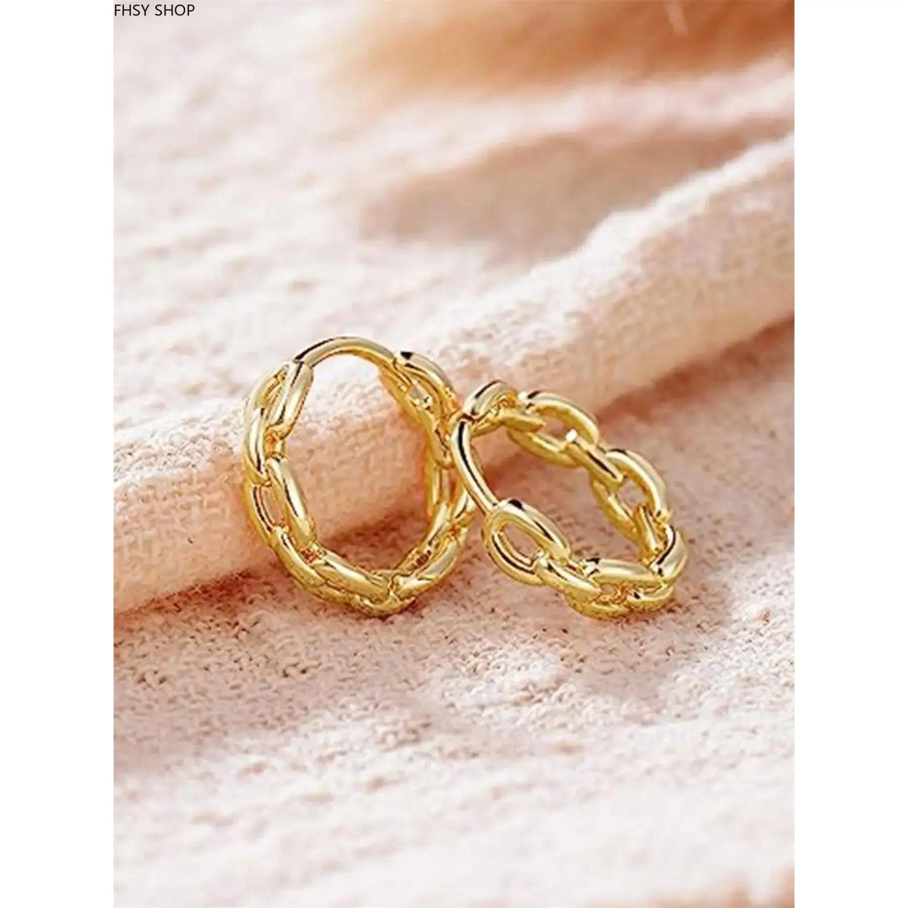 Women's Hoop Earrings, Elegant Gold-Tone Plain Link Chain Design, Timeless Vintage Jewelry for Evening Party, Casual Wear & Anniversary Gifts, Copper Base, Exquisite Craft, Hoop Form, Basic, One Size Fits All, Chain-Attached Earrings