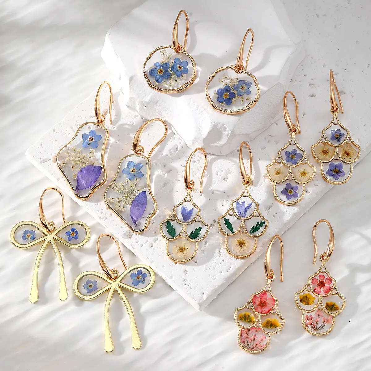Women Dangle Earrings Blue Preserved Real Flower Jewelry Handmade Resin Forget Me Not Drop Earring Original Fresh Floral Ear Accessories Lightweight Clear Gloss Delicate for Daily Date Picnic Wedding Vacation Gift Outfit