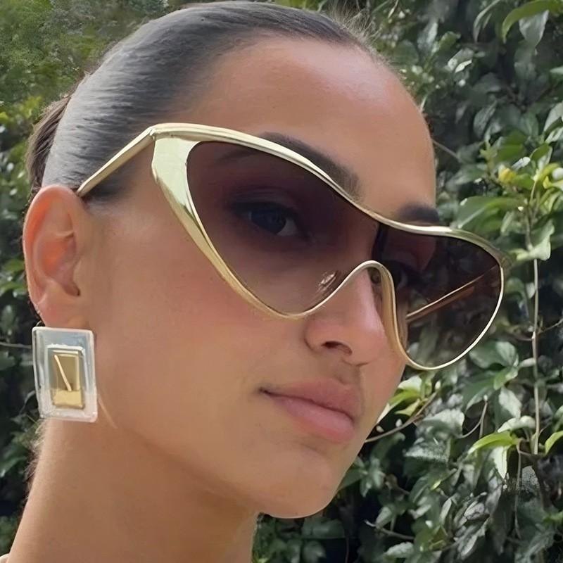 Fashion Metal Oversized Sunglasses for Women, Large Frame Sun Protection Eyewear, Stylish Outdoor Shades for Daily and Travel Use