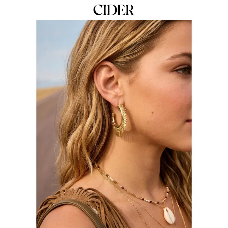 Cider C-SHAPE FRINGED HOOP EARRINGS