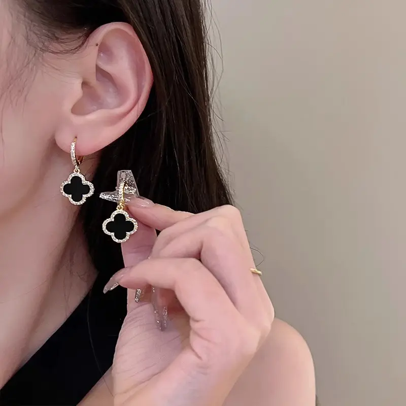 S925 Silver Clover Drop Earrings, Women's Vintage Hoop Style with Secure Hook, Chic Jewelry for Weddings & Parties, Clover Shape, Secure Fit, Vintage Vibe