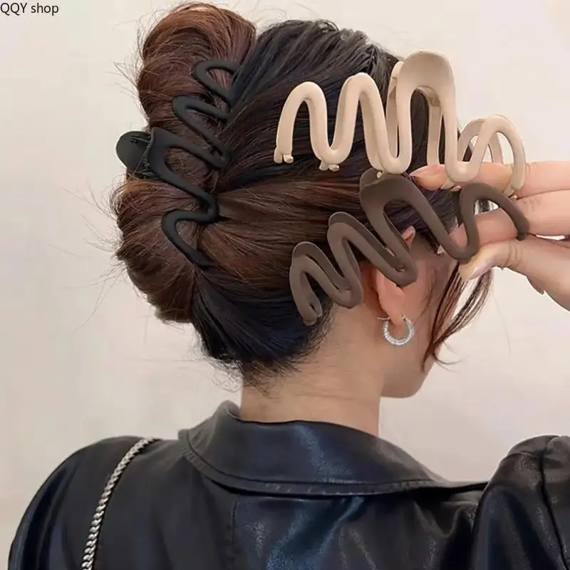 3Pcs Matte Solid Wave Hair Claw Clips, Minimalist Strong Hold Hair Accessories for Thick Hair, Non-Slip Curved Claw Design, Elegant Neutral Styling Decor, Trendy Daily Essentials for Casual Outfits, Party Occasions and Everyday Fashion tiktokshopspringglo