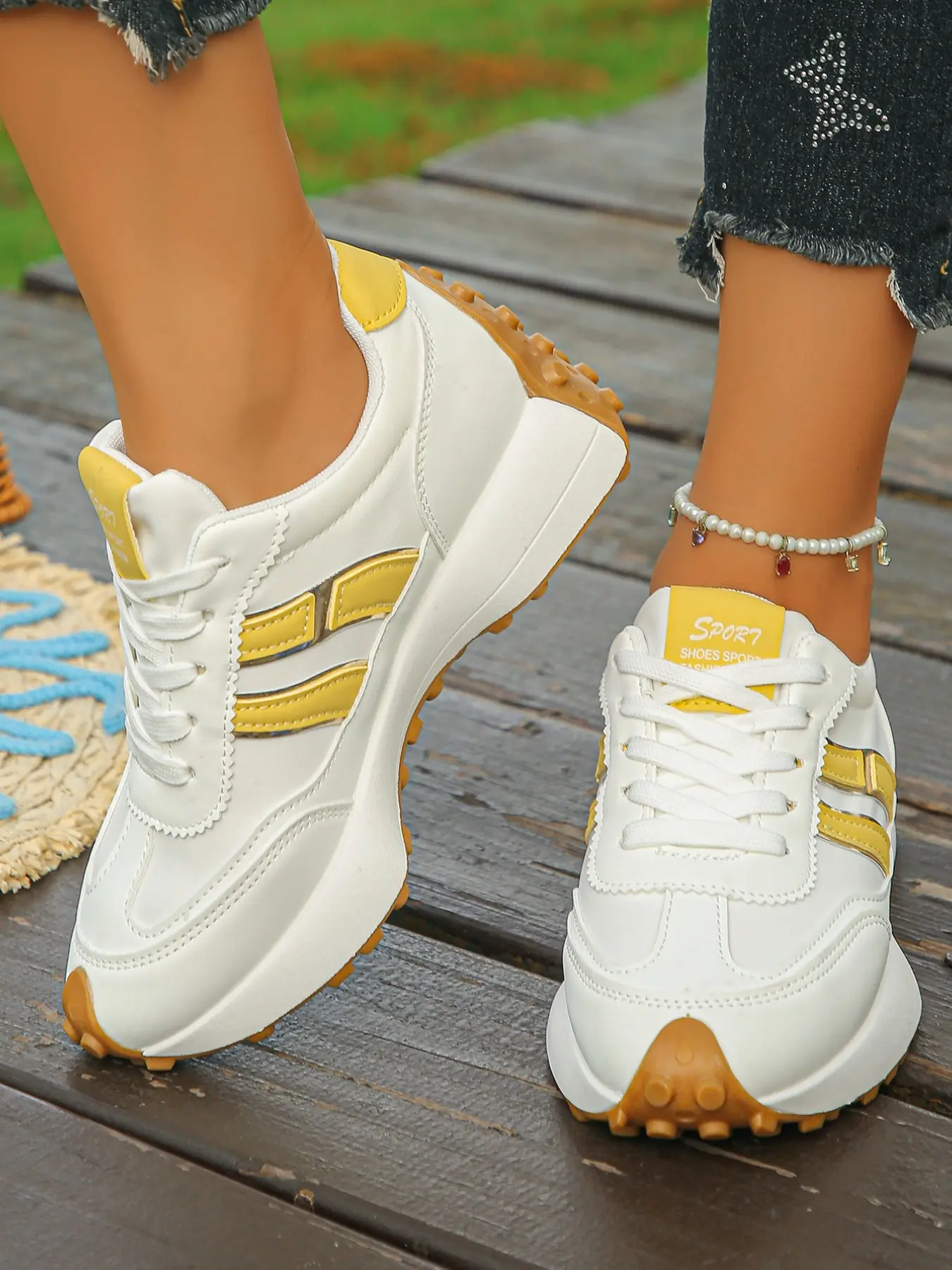 Colorblock Striped Retro Thick Sole Aggressive Shoe, Anti-Slip Rubber Bottom Women's Shoes, Laces Lightweight Trendy Casual Sneakers