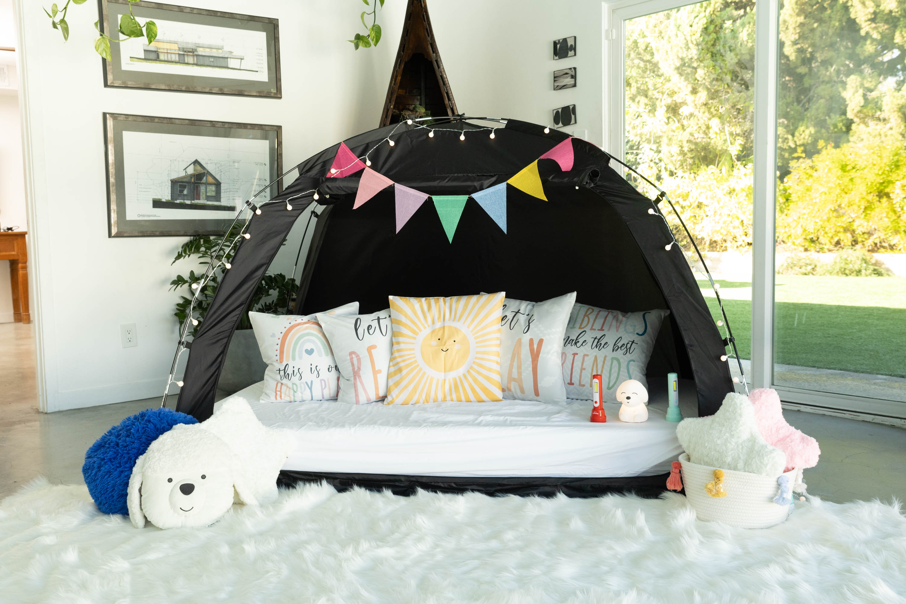 Bed Tent Full Size Bed, Light Reducing Sleeping Tent Lightweight Indoor Tent Breathable Privacy on Bed with 2 Doors for Adults Kids Autism (Full, Black)