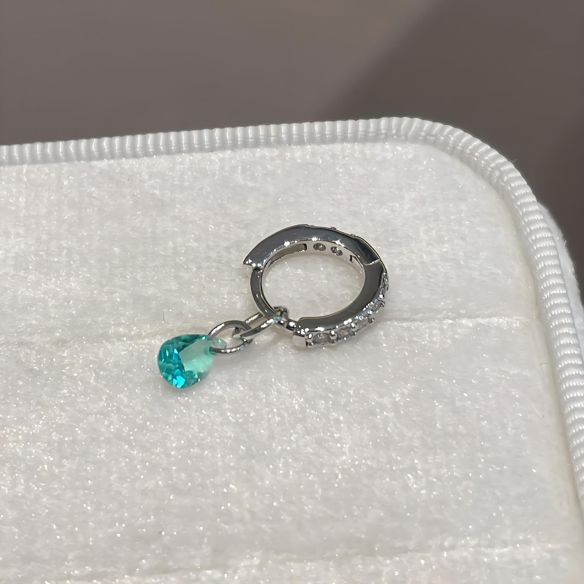 Set of 4 single-sided fashionable green apple stud earrings for women, exquisite and versatile ear cuffs, sweet earrings, bubble earrings, high-end niche stud earrings, suitable for daily casual wear, and as a birthday or holiday gift