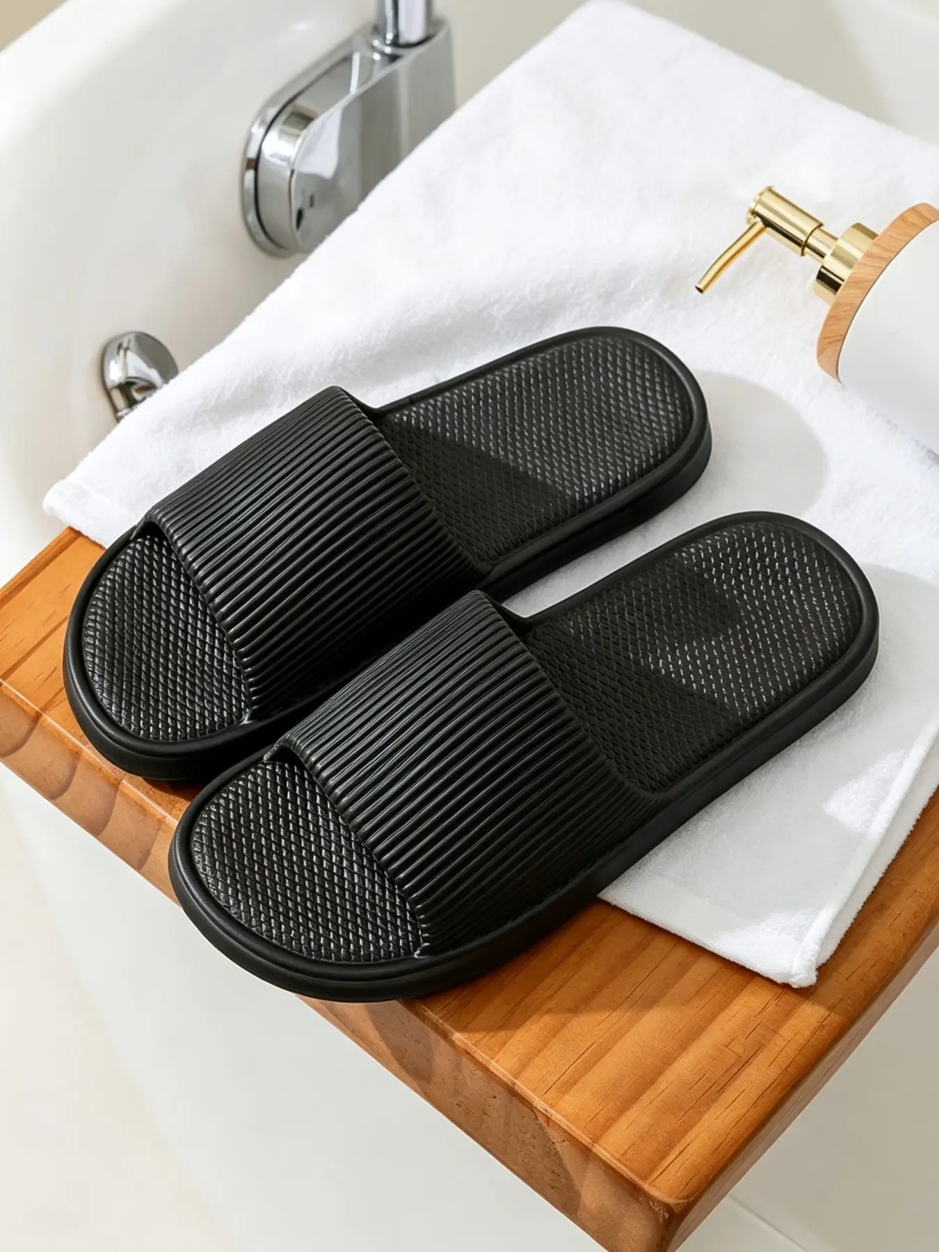 Women's Eva Shower Slippers, Slide, Non-Slip Indoor/outdoor Bath, Beach, Pool, Spa Sandals, Casual Slip-On Water Shoes in All Seasons