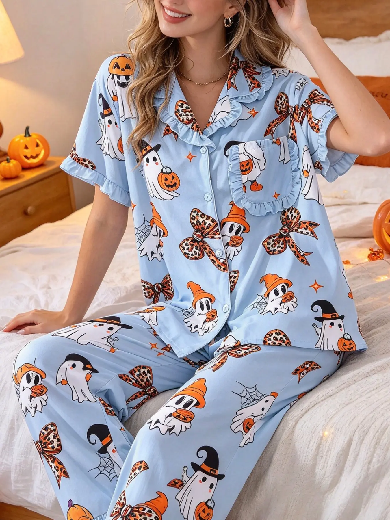 Halloween Women's Pajama Set, Ghost Pumpkin & Leopard Bow Print, Ruffled Sleeves and Pants, Short Sleeve 2-Piece Set, Comfortable Home Wear, Loungewear