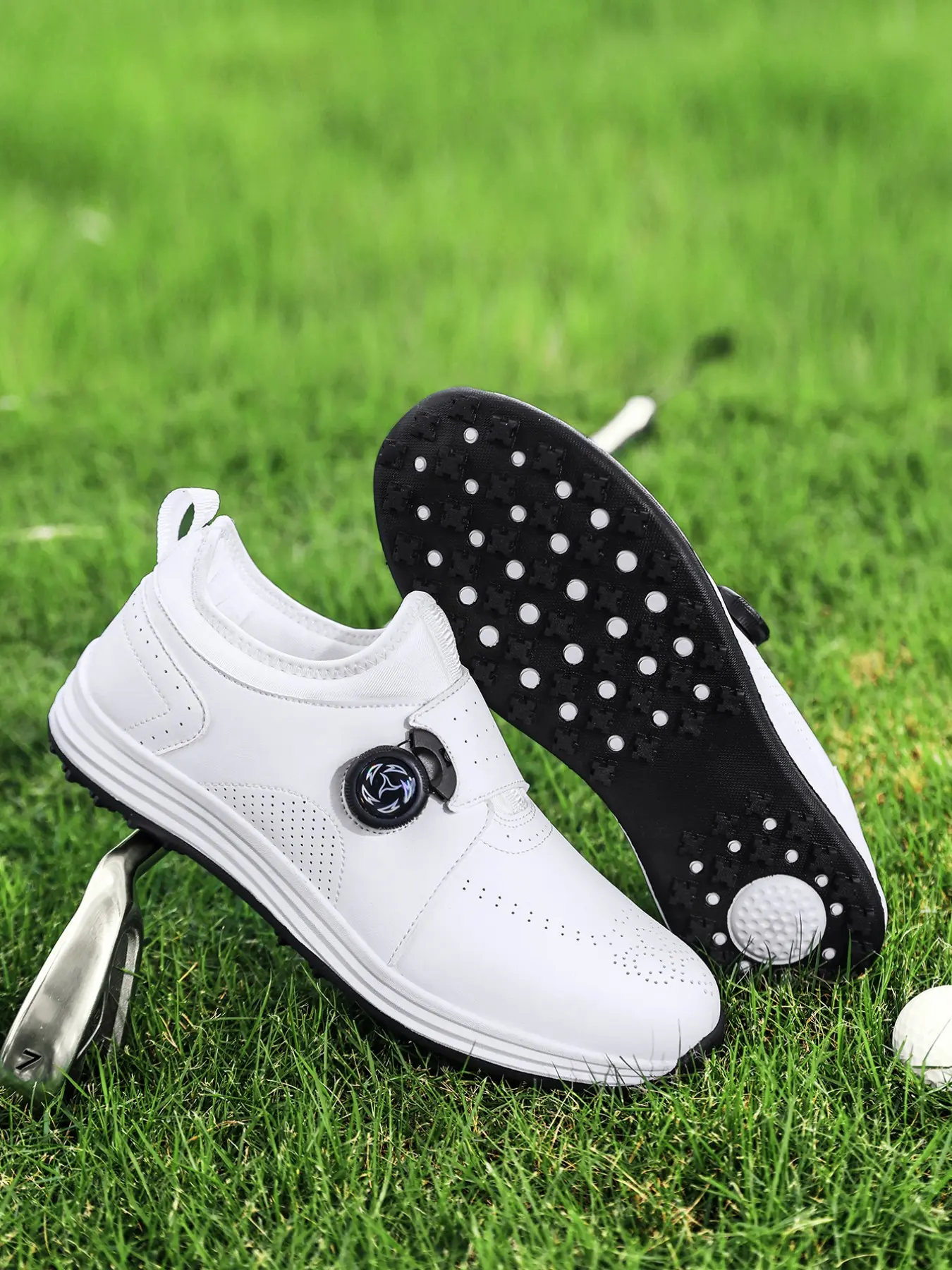 Unisex Golf Shoes with Button Closure, Waterproof PU Leather, Breathable Design, Anti-Slip Sole, Ideal for All Seasons