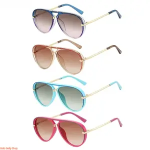 4-Pack Unisex Retro Aviator Sunglasses: Featuring a trendy 2026 design with multi-colored gradient lenses and classic retro metal frames. Lightweight and versatile, they are perfect for everyday wear, driving, outdoor travel, and casual summer looks.
