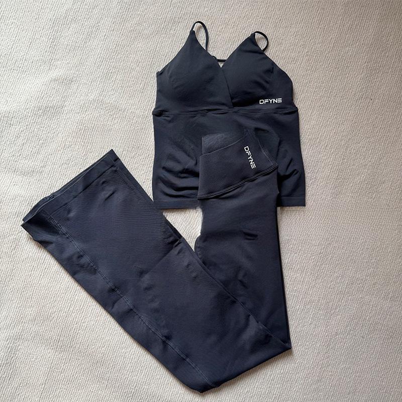 DFYNE 2026 New V-Neck Bra + Flare Leggings Set Seamless Front V Halter Top + Butt Lift Flare Pants Yoga Gym Fitness Outfit DFYNE 2026 New V-Neck Bra + Flare Leggings Set Seamless Front V Halter Top + Butt Lift Flare Pants Yoga Gym Fitness Outfit
